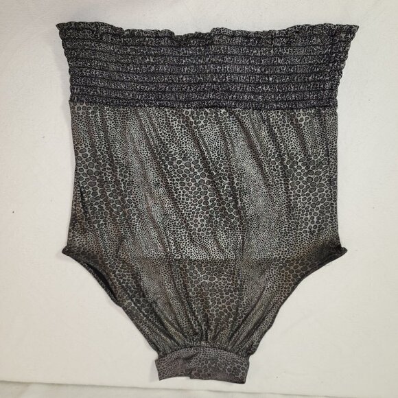 483. Inois Halter Top Silver and Black Sz M - Picture 3 of 8